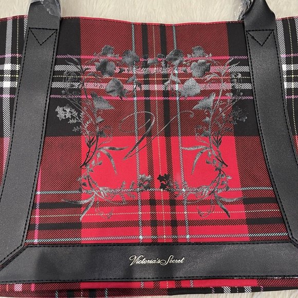 New 2020 Limited Edition Victorias Secret Red Black Plaid Tote Bag - Picture 6 of 8